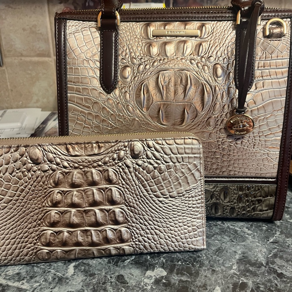 NEW w/o tags CAROLINE Brahmin Tote (wallet not included)